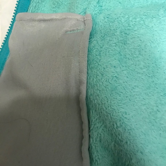 North Face Fuzzy Sweatshirt - Picture 5 of 9